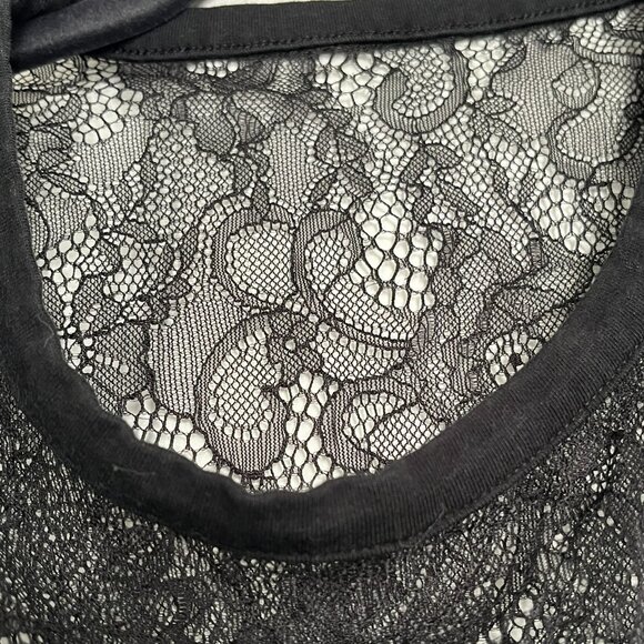 Express Sleeveless Top With Lace - Picture 4 of 5